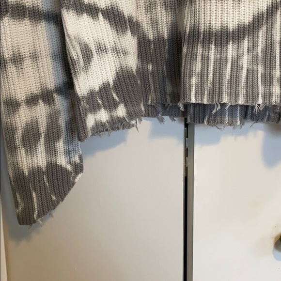 Tie-Dye distressed sweater - Picture 2 of 4